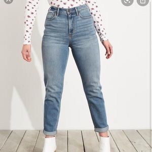 NWOT SALE Hollister mom jeans